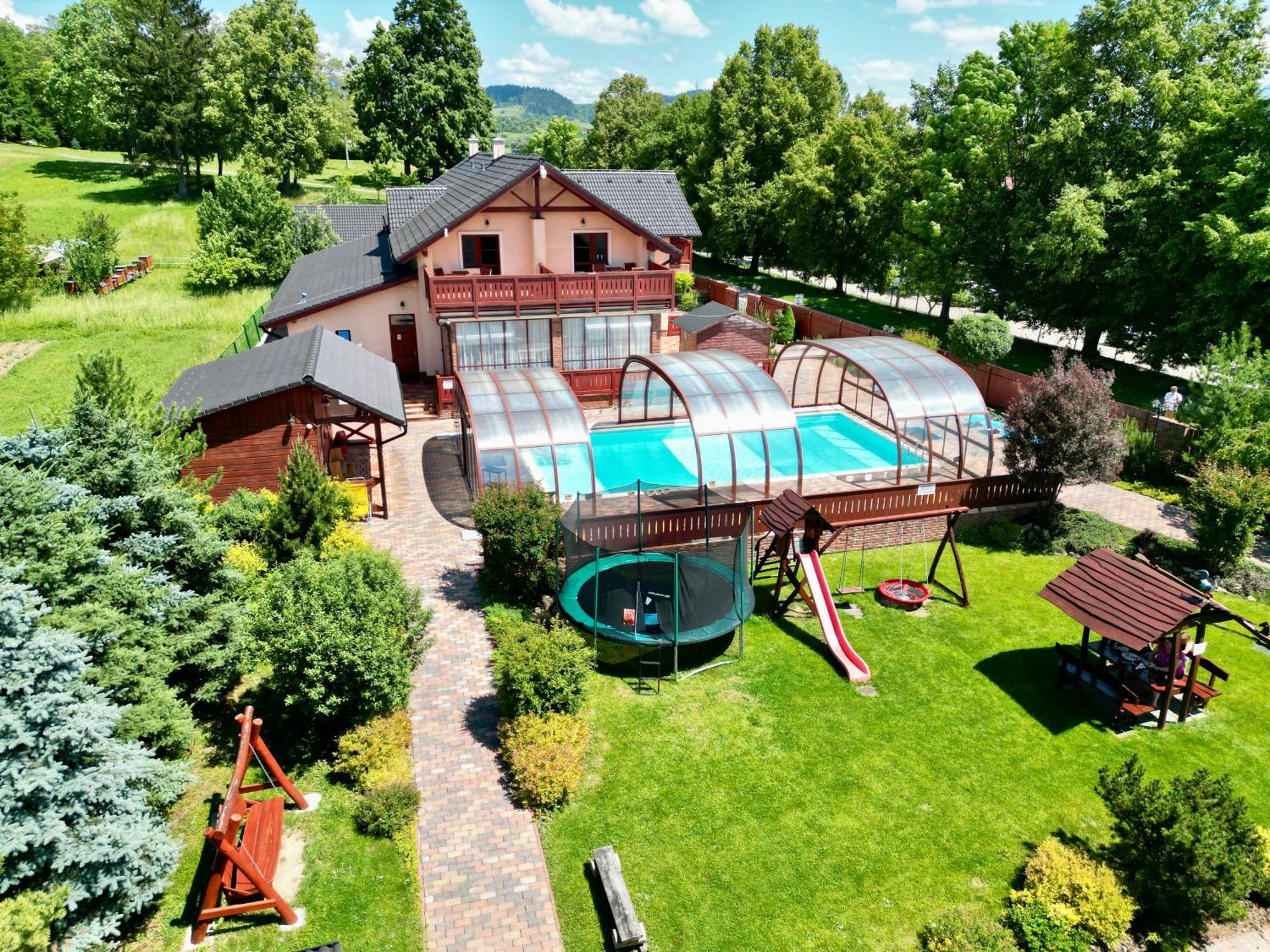 Penzion Motyl Liptovska Tepla Exterior photo